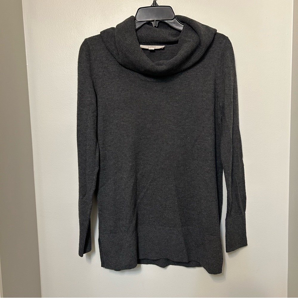 Loft Women’s Lightweight Gray Cowl Neck‎ Sweater XS EUC Career Casual Workwear